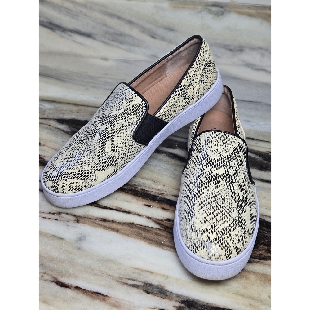 Vionic Demetra Snakeskin Slip‎ On Sneakers Cream Black Leather Womens 7 Orthotic